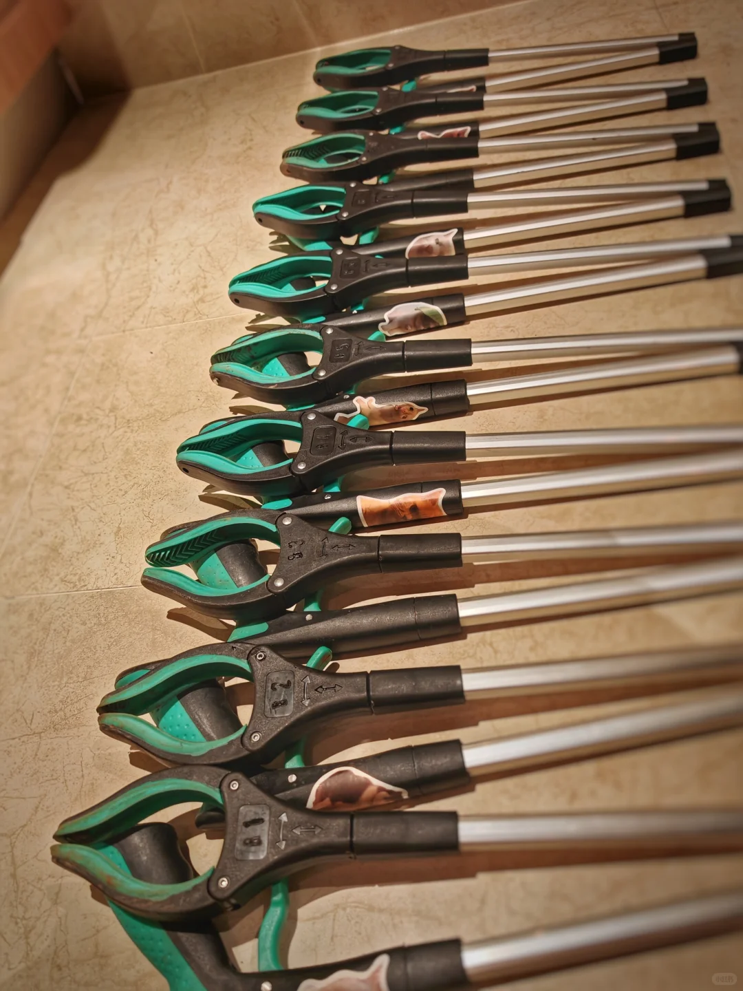 捡垃圾正规军的装备