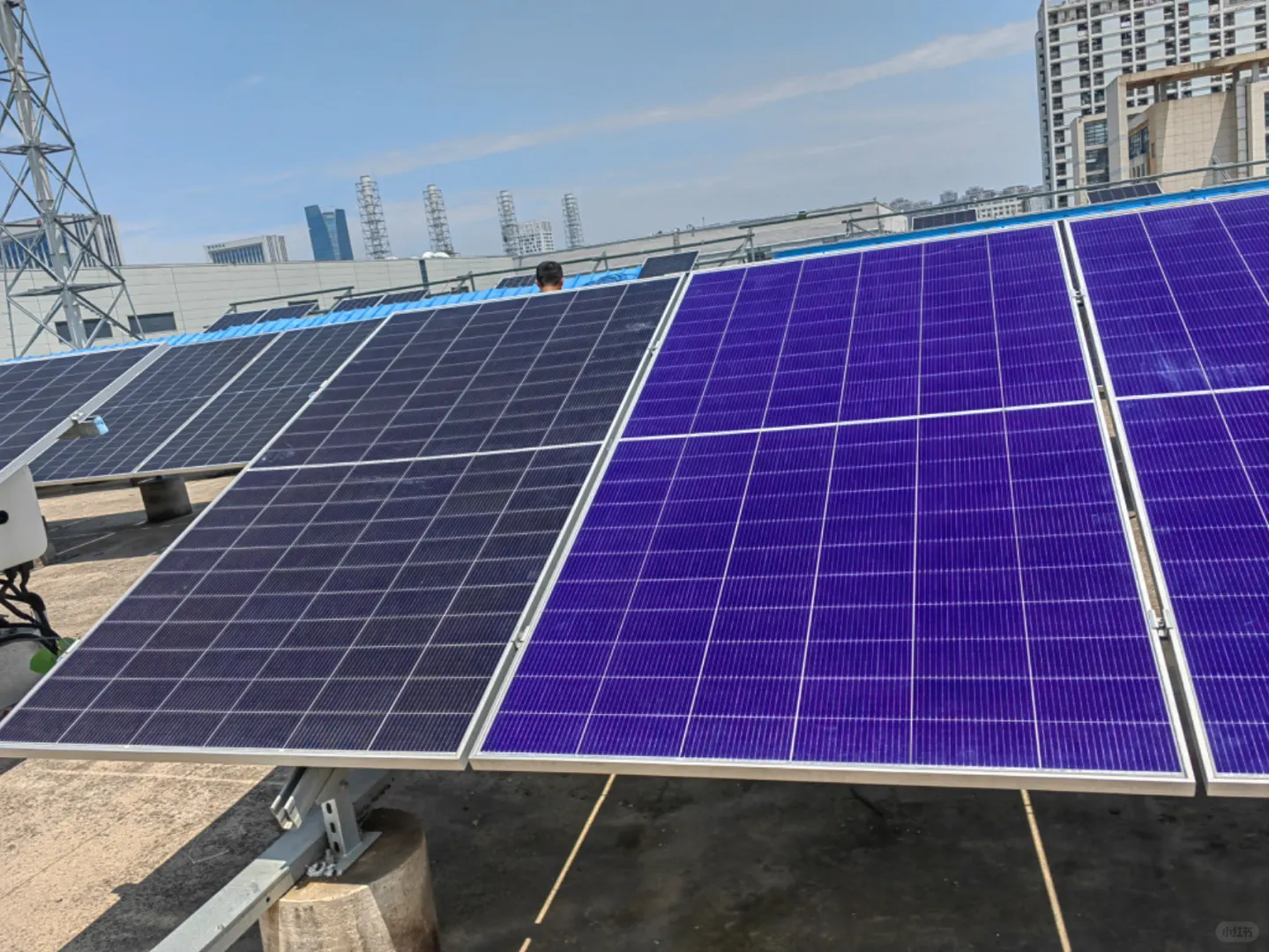 工业之美 从光到电—出售定制尺寸光伏组件