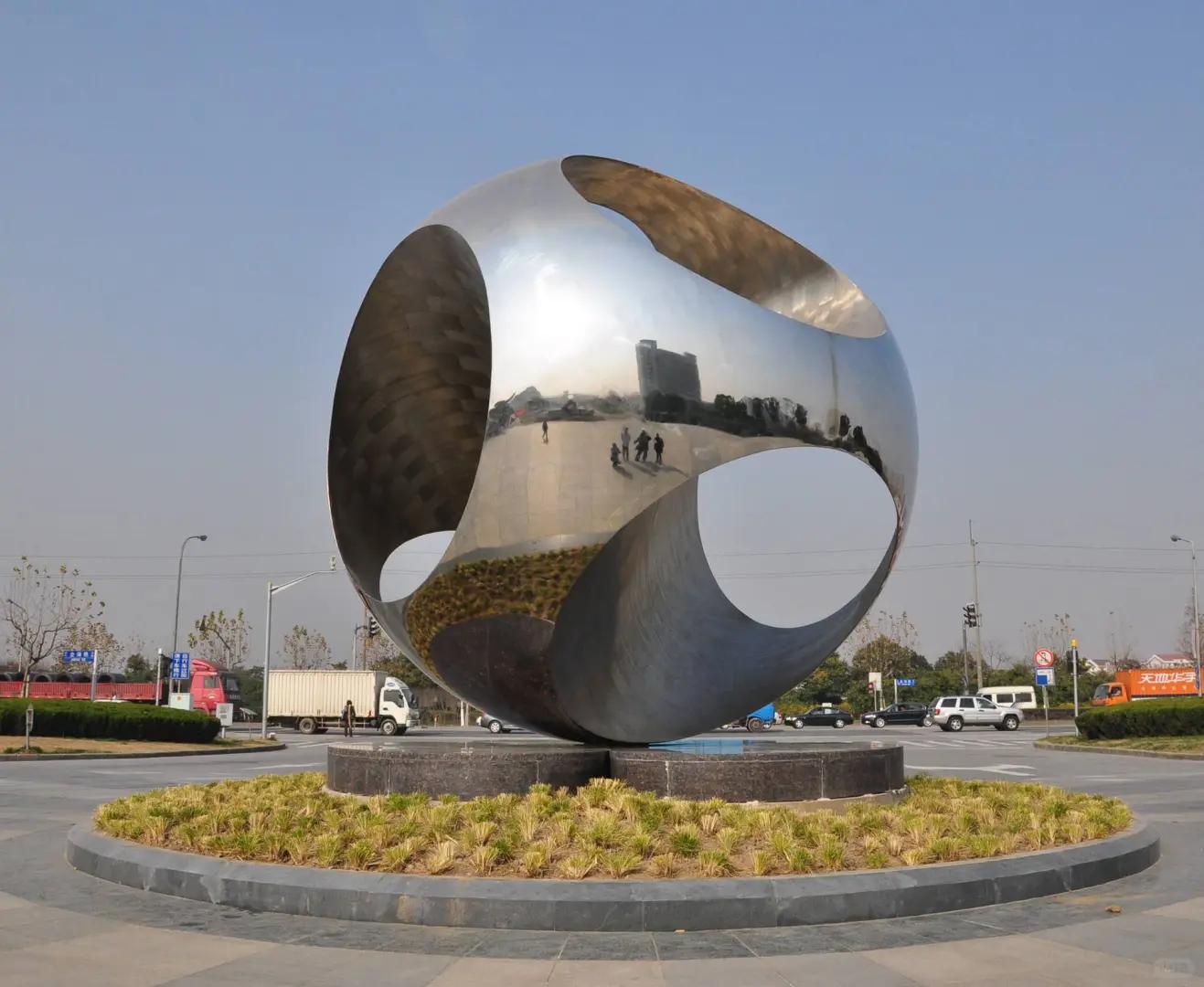 不锈钢雕塑供应商排名