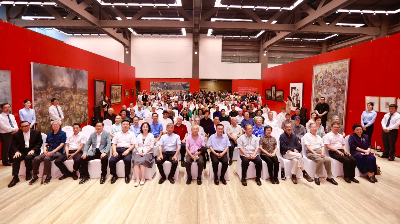 入选央视、人美、国家画院主办的国展（故宫