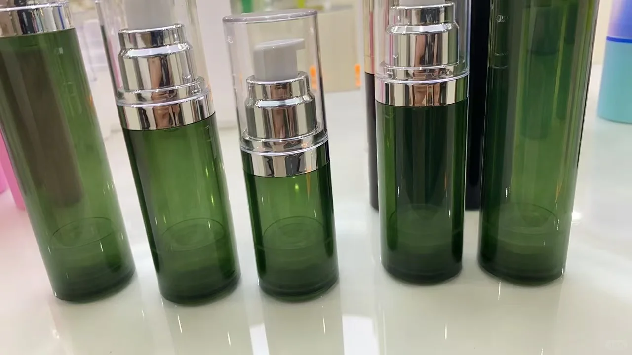 全塑开关泵来了，真空瓶来了