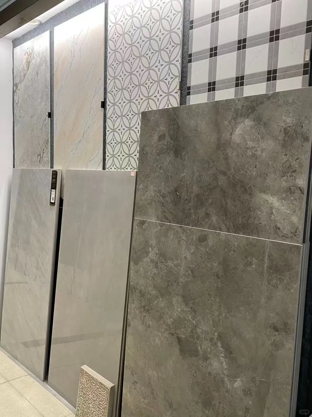 超好逛！杭州 20 年陶瓷瓶老市场藏生活密码