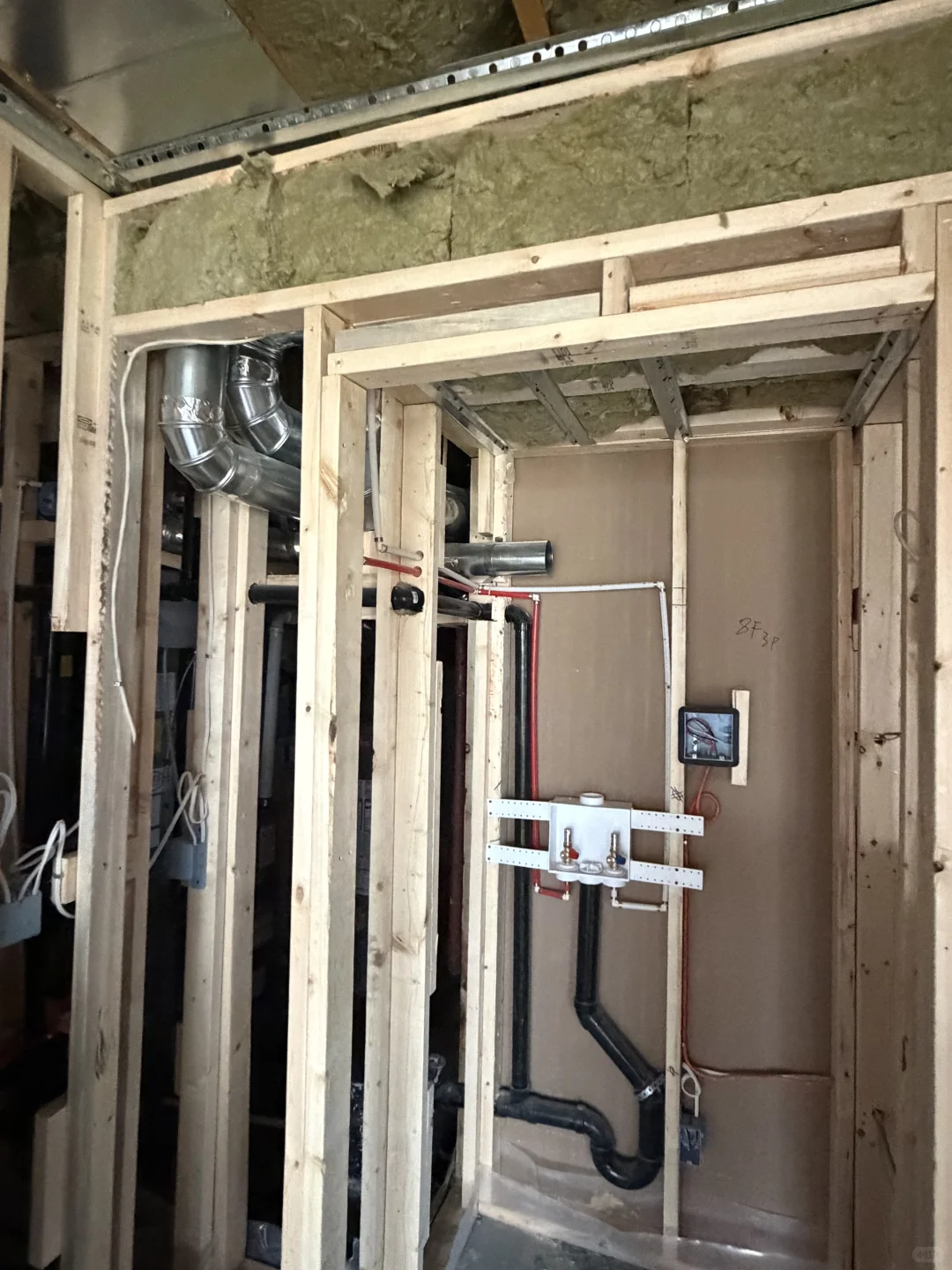 卡尔加里-地下室装修（合法出租二套房）