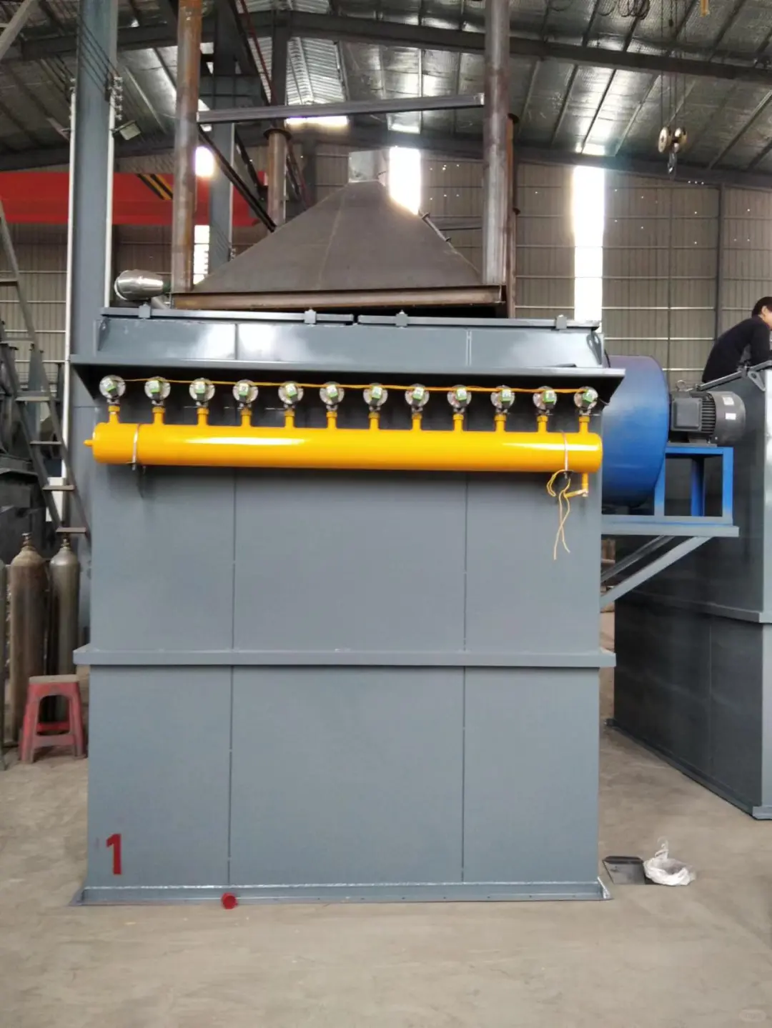 化工厂布袋除尘器:高效净化技术保障生产