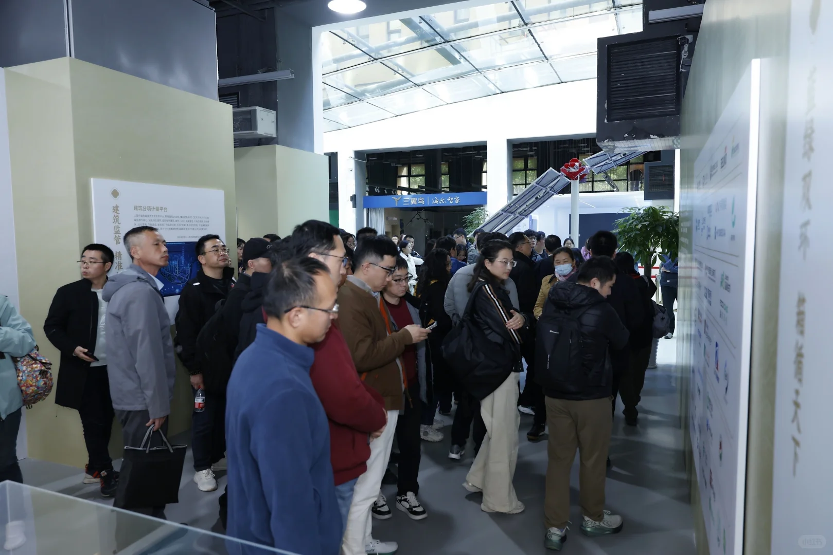 上海零碳新风向！企业代表集体充电的实践课