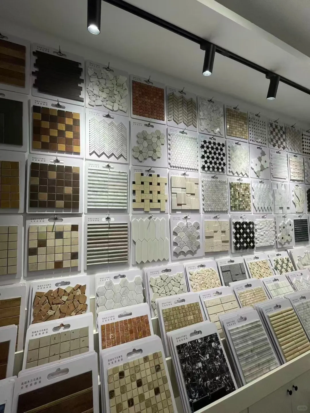 超好逛！杭州 20 年陶瓷瓶老市场藏生活密码