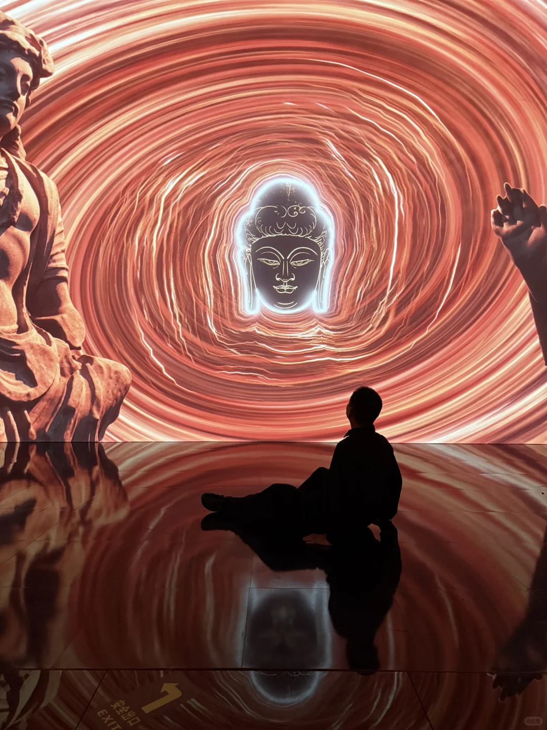 深圳新展｜与千年丝路文物群像的对望（live图