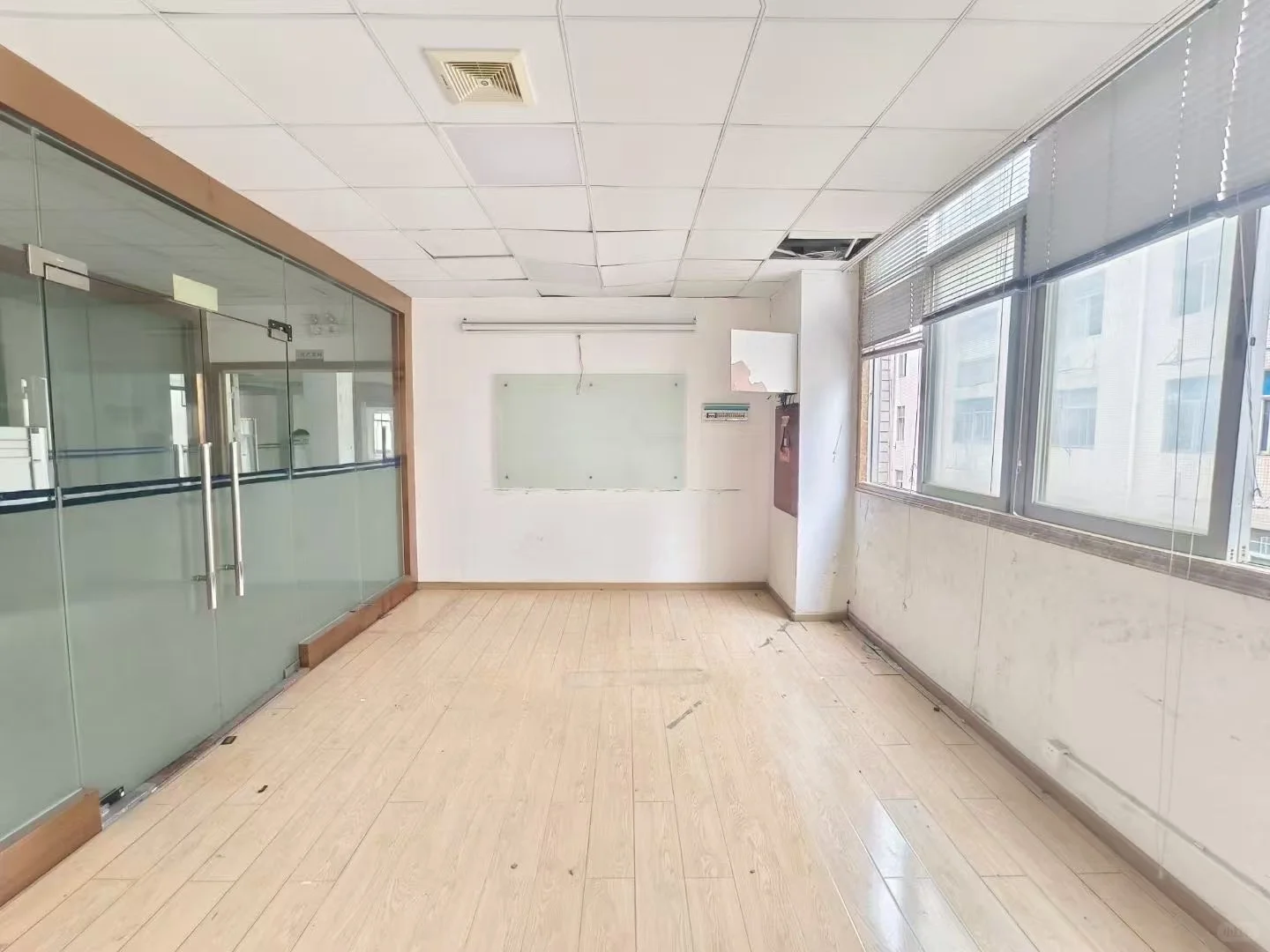 宝安固戍❤️航城大道3楼厂房2480平