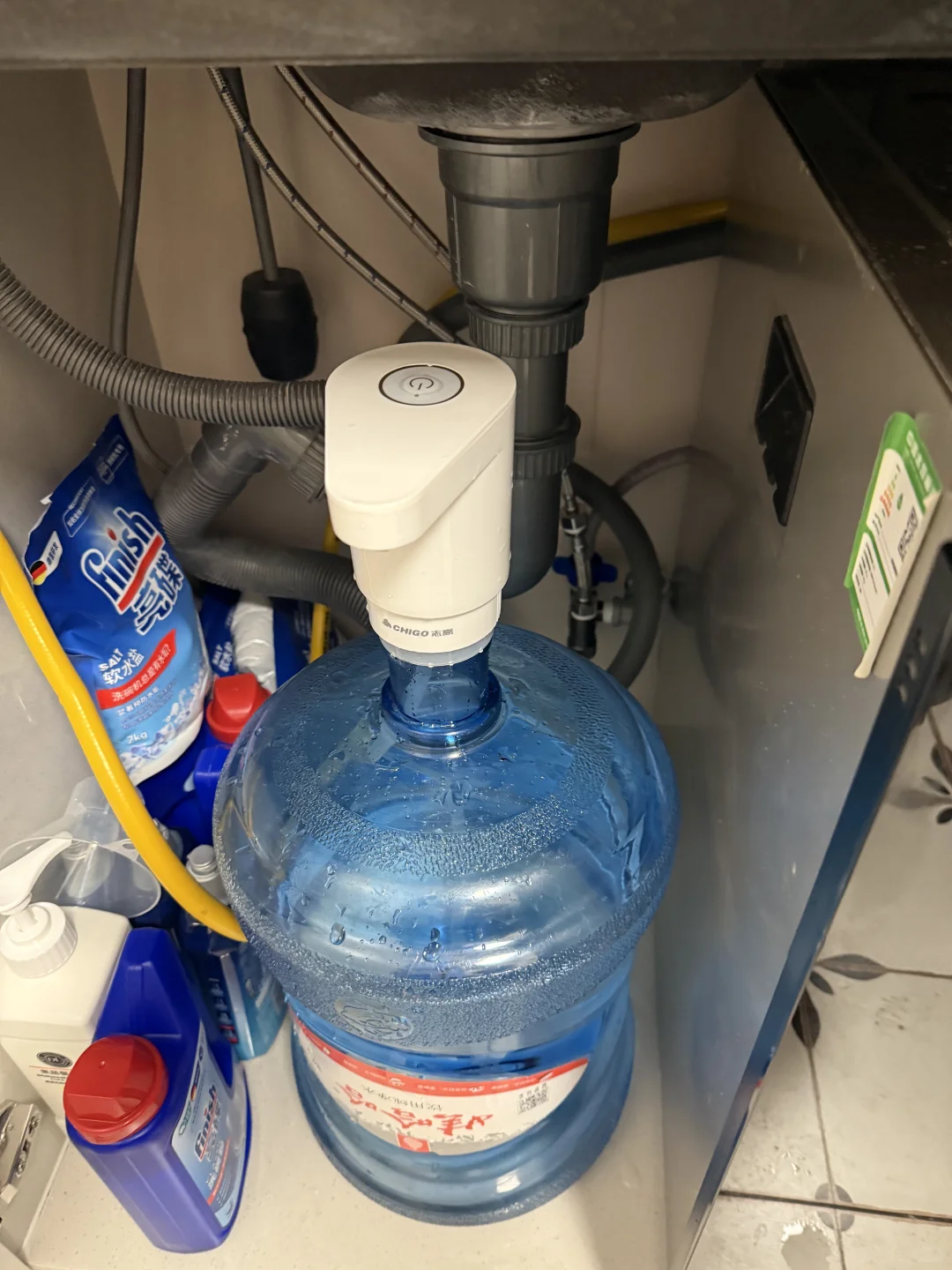 新家的一百个快递——自动取水器