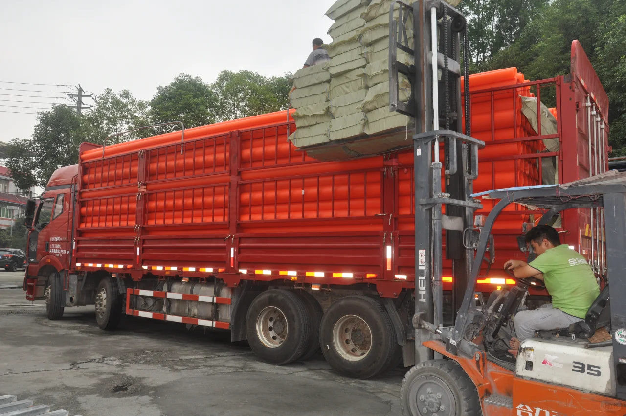 MPP电力管装车发货