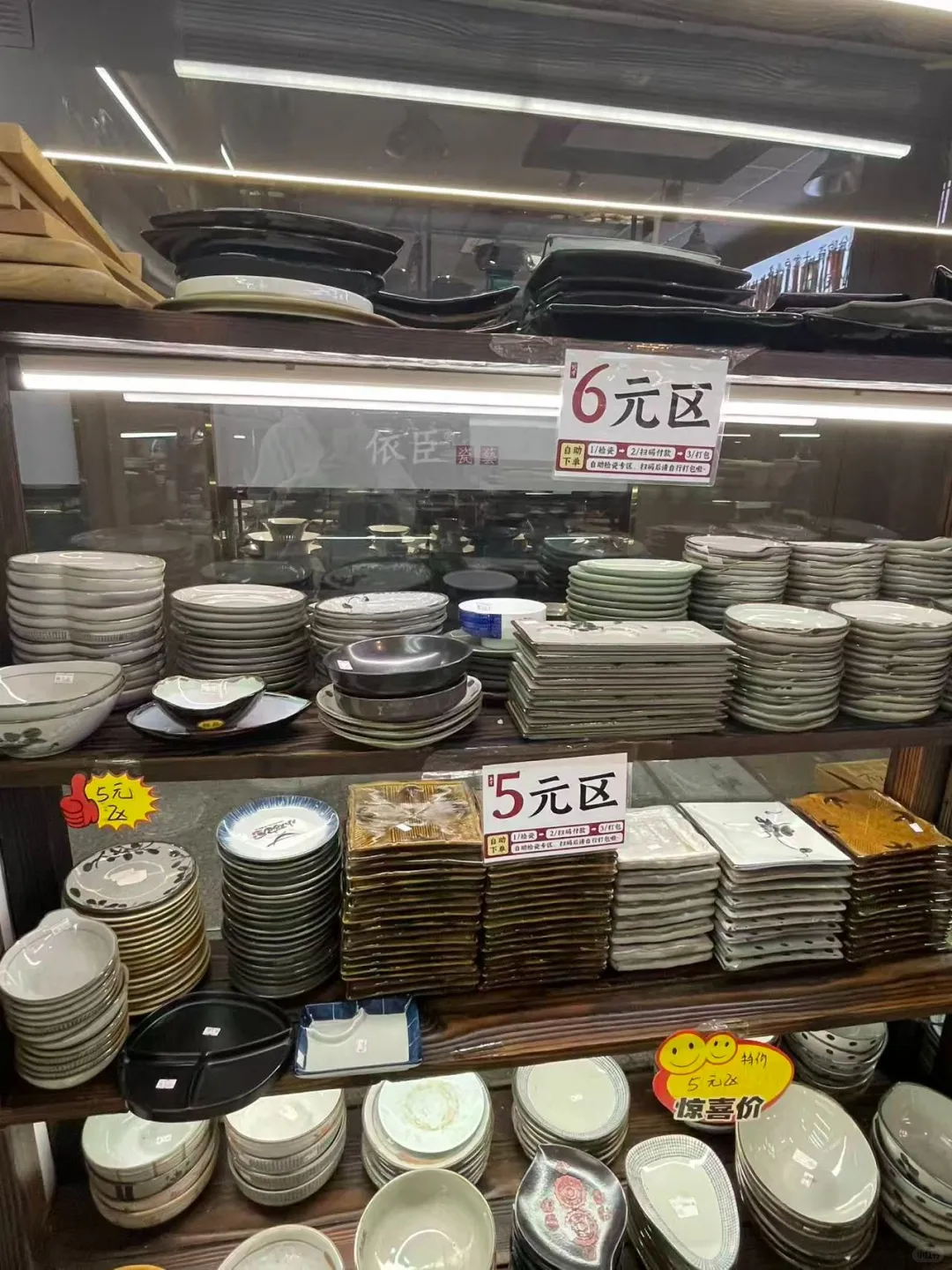 超好逛！杭州 20 年陶瓷瓶老市场藏生活密码