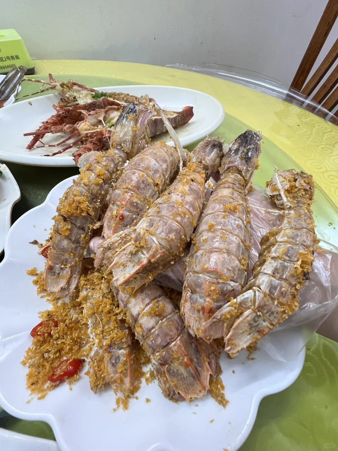 到底是谁在说三亚的海鲜便宜啊。。。。???