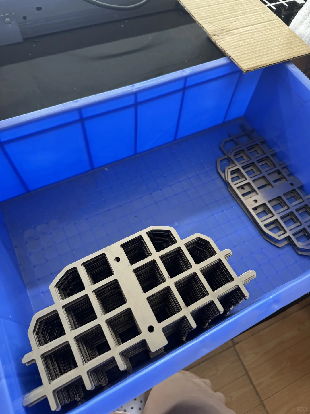 在机械厂每天和什么打交道