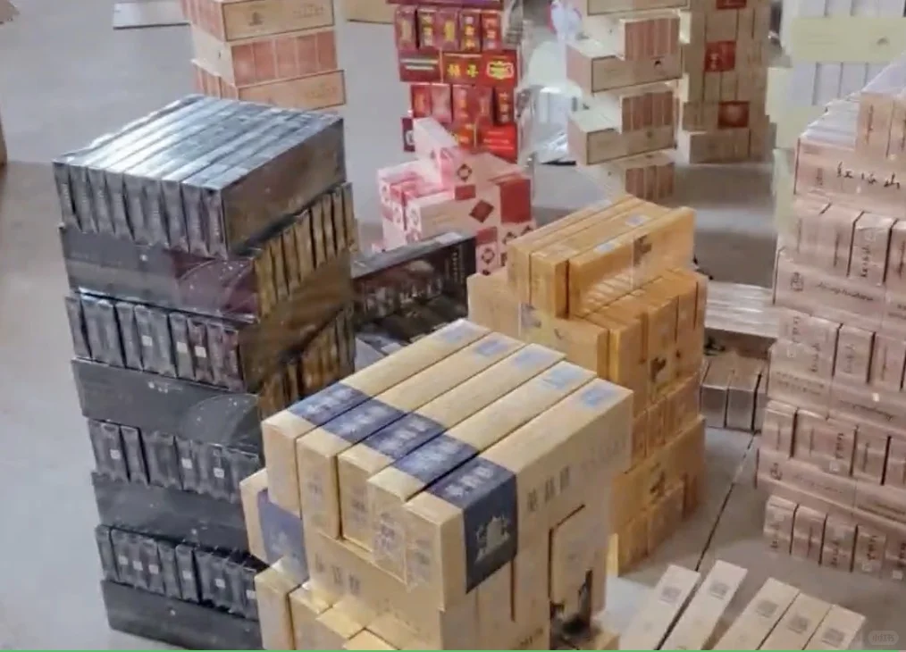 海关查获走私香烟772条