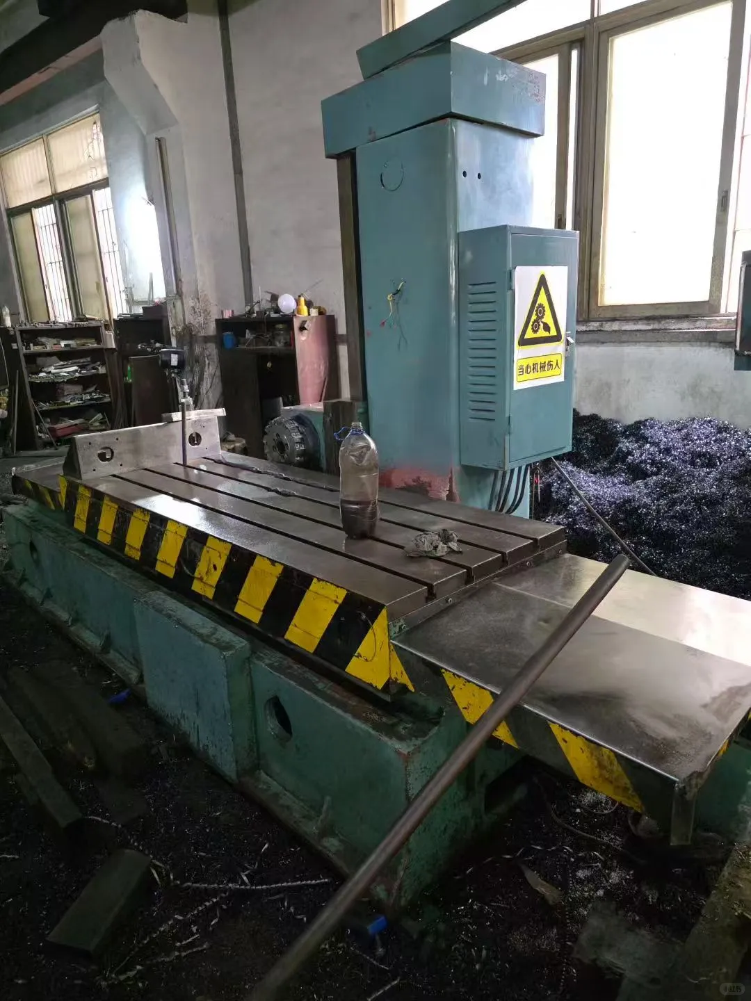 工厂倒闭了，卖完就回老家