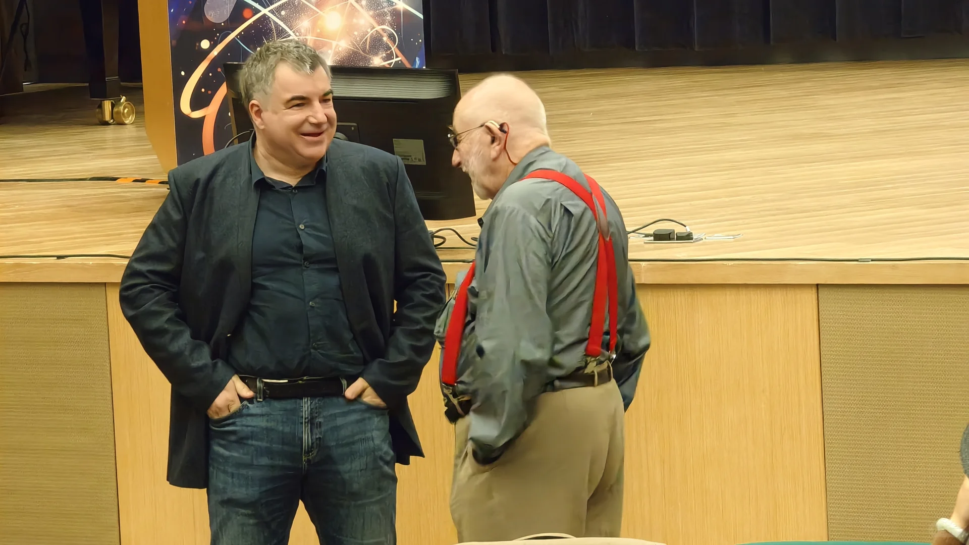 追星成功石墨烯开创者Prof. Novoselov