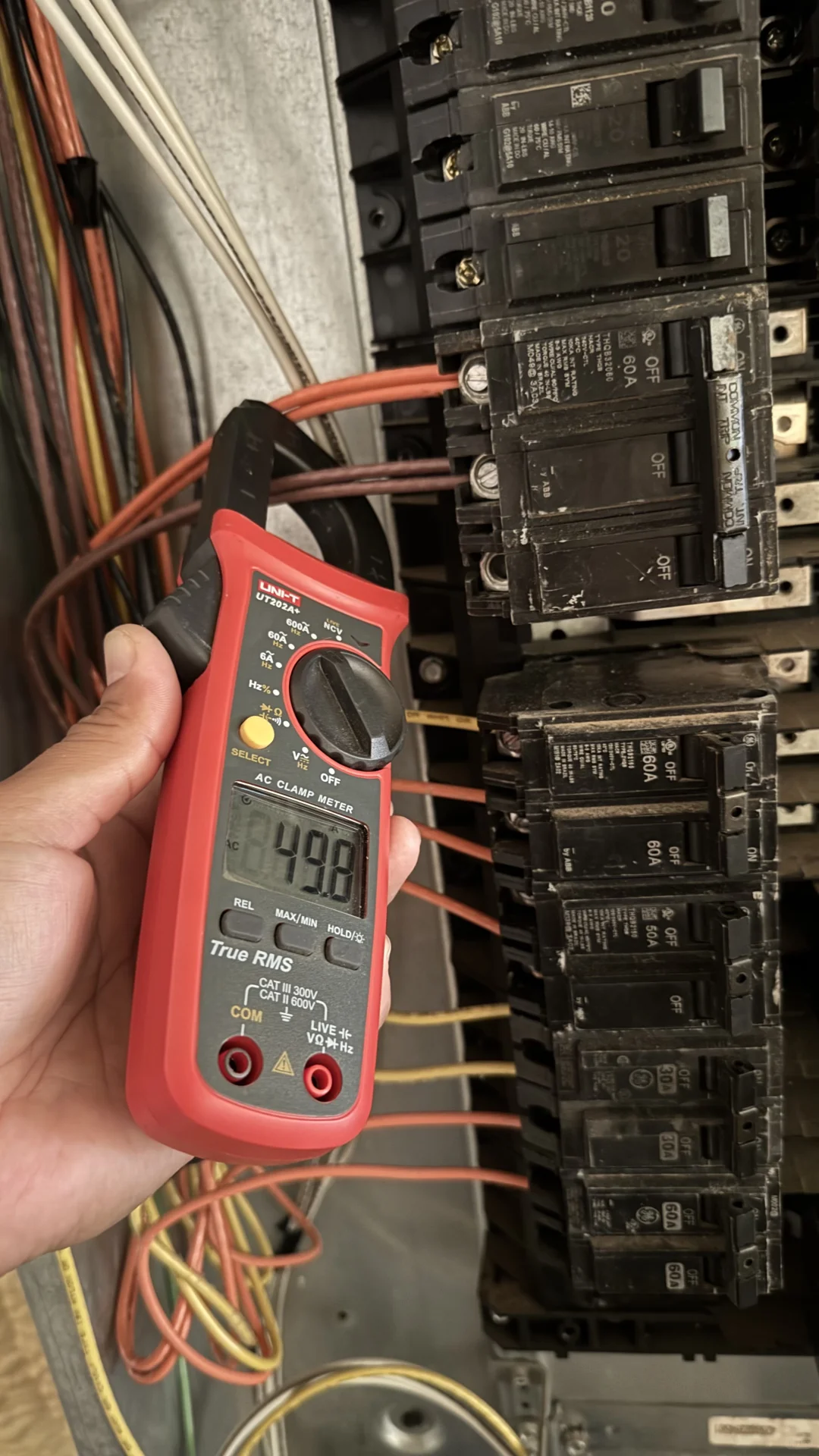 随意接线一时爽，后面损失泪汪汪，