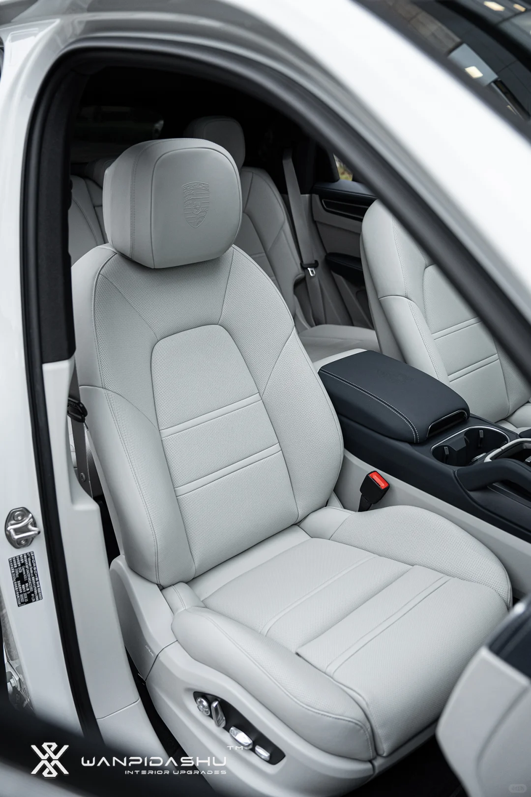 卡宴高级感配方:石墨蓝+哑灰