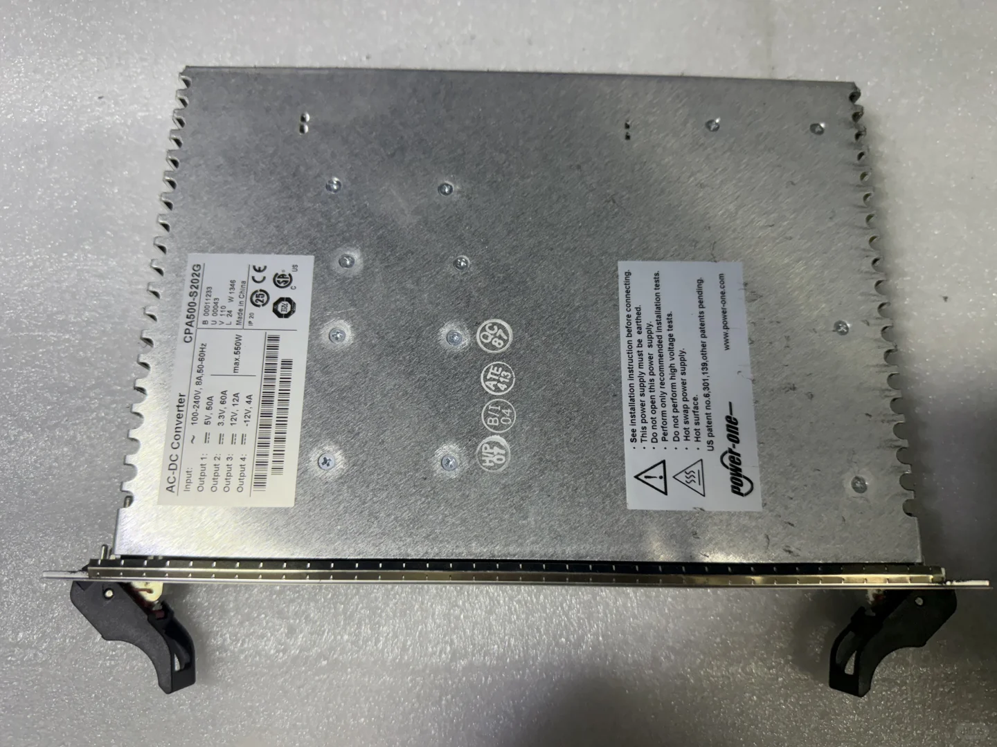 MRI使用的电源型号为 CP A05 - 50103