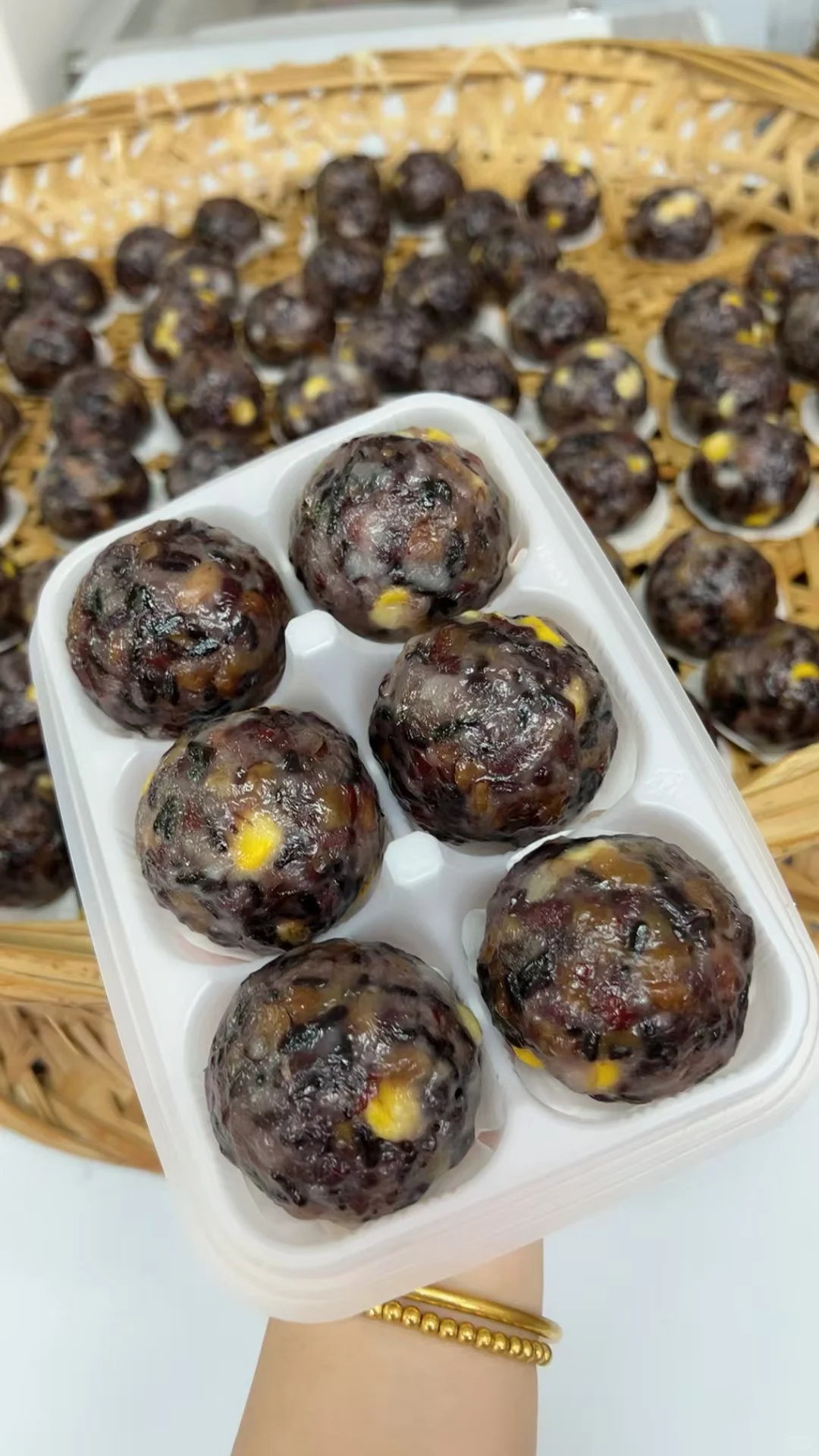 ?? 五谷杂粮养生豆包糯米团