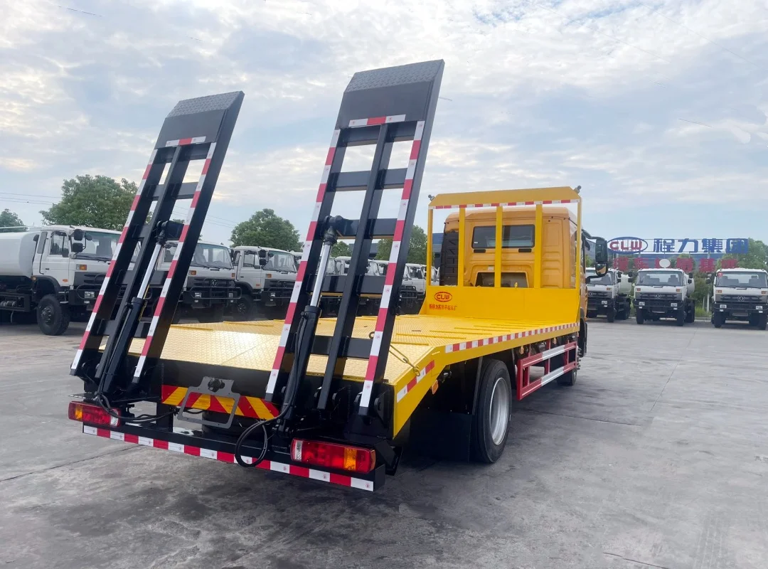 豪沃TX7单桥平板运输车