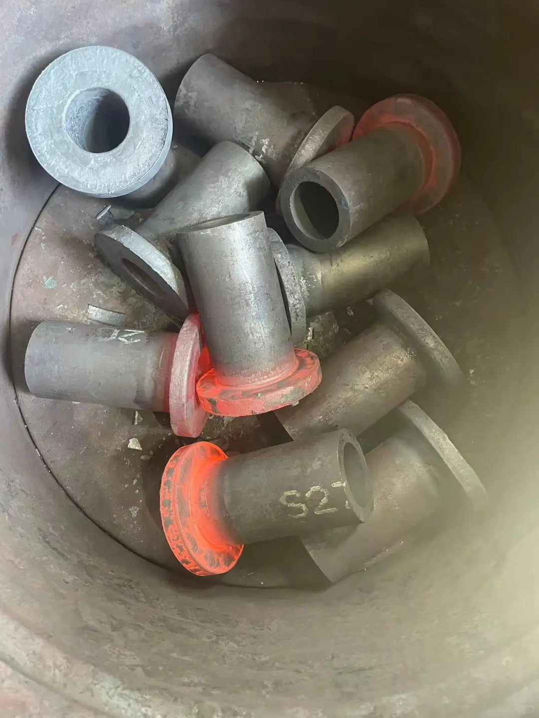 00后做锻件加工