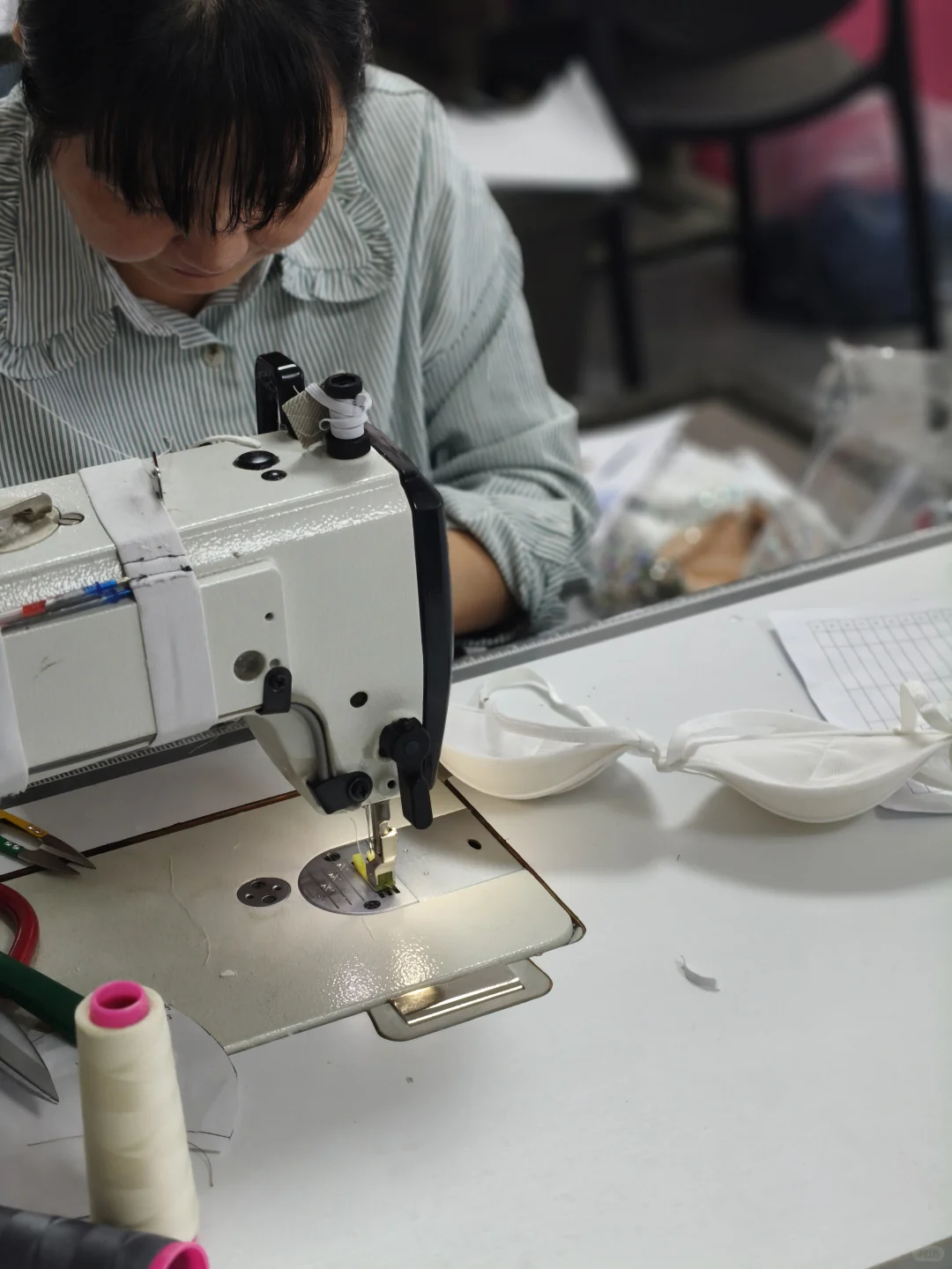 聚焦“快出款+零踩雷”—服装档口/直播的