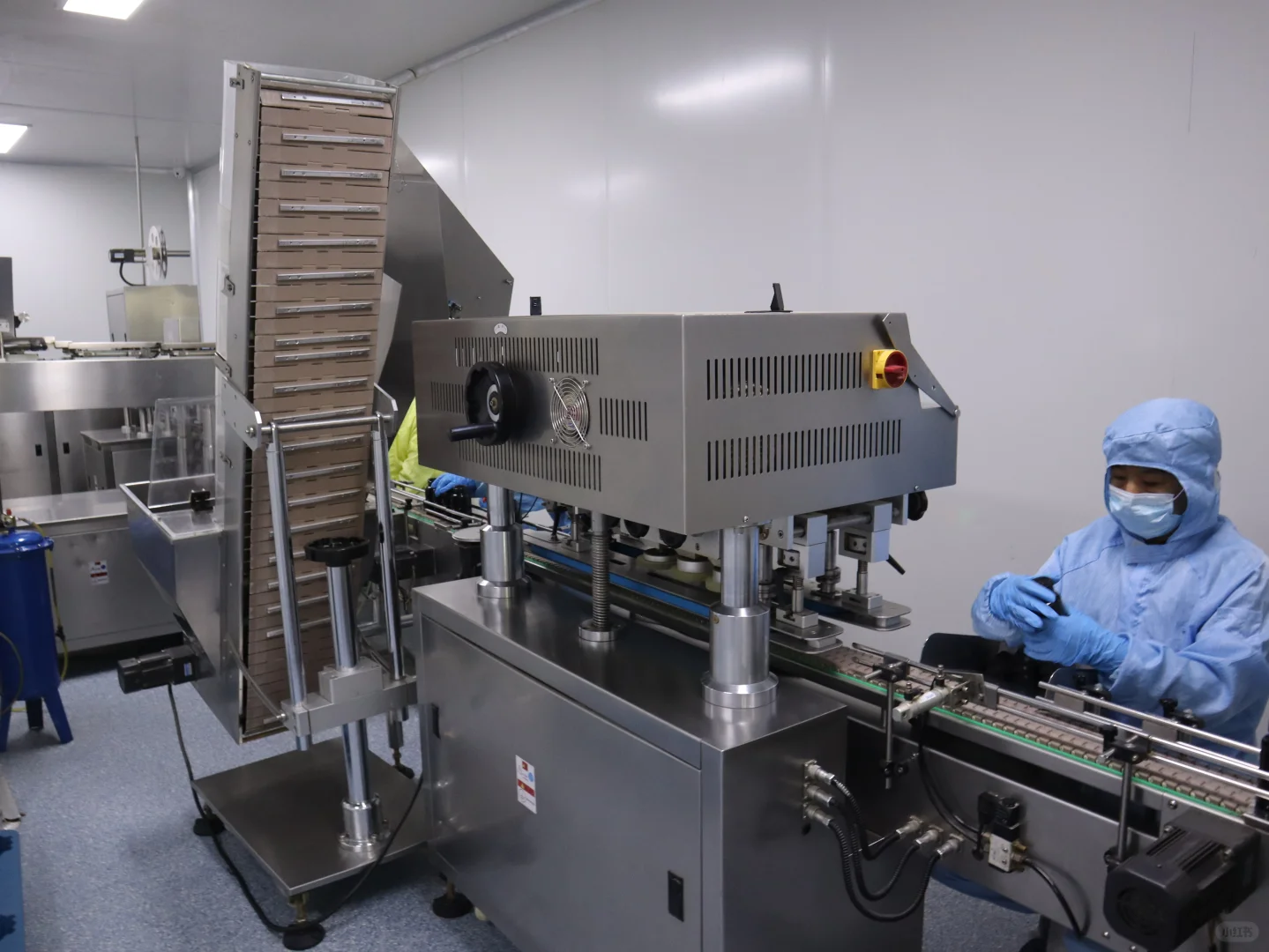 无中间商赚差价！保健品源头工厂直出！！