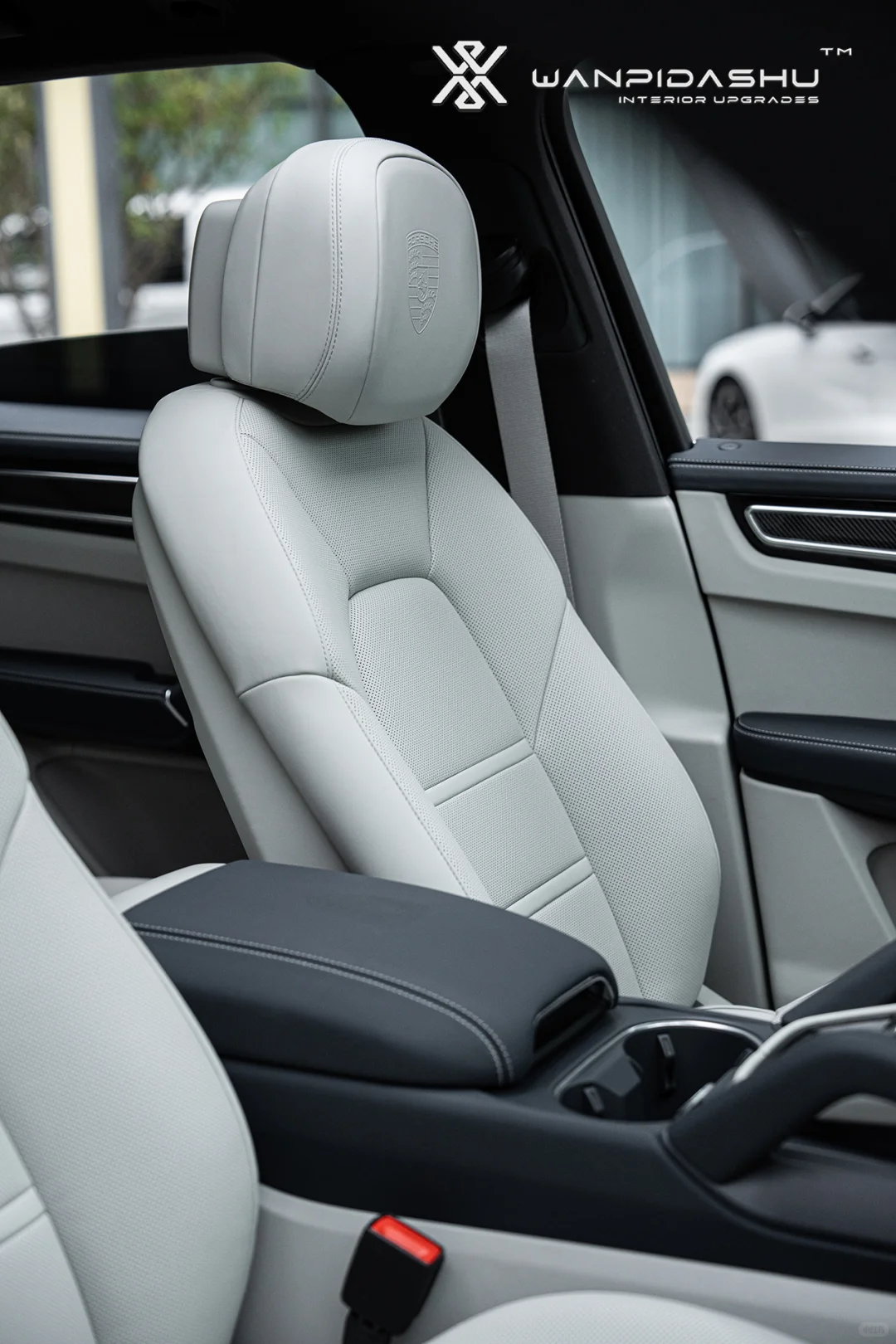 卡宴高级感配方:石墨蓝+哑灰