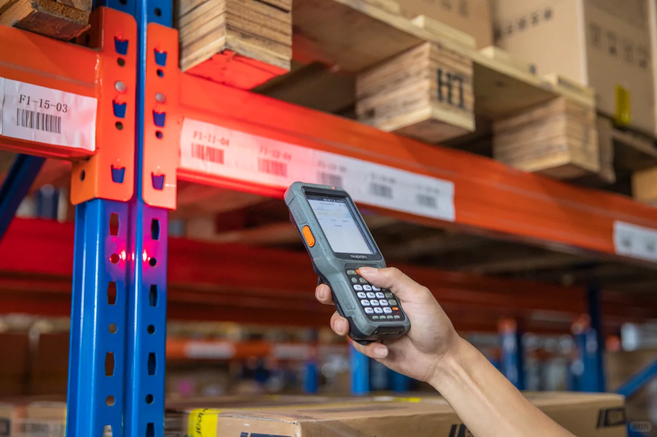 上海物流公司浅谈物流运输常见的运输工具