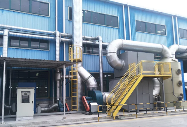 分享环保设备图片系列-活性炭吸附箱图片