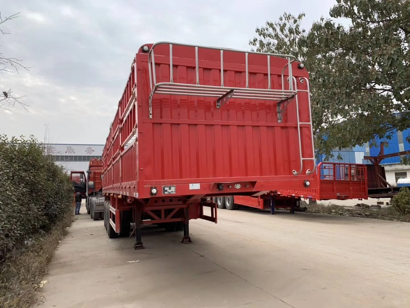 高栏苍栏半挂车