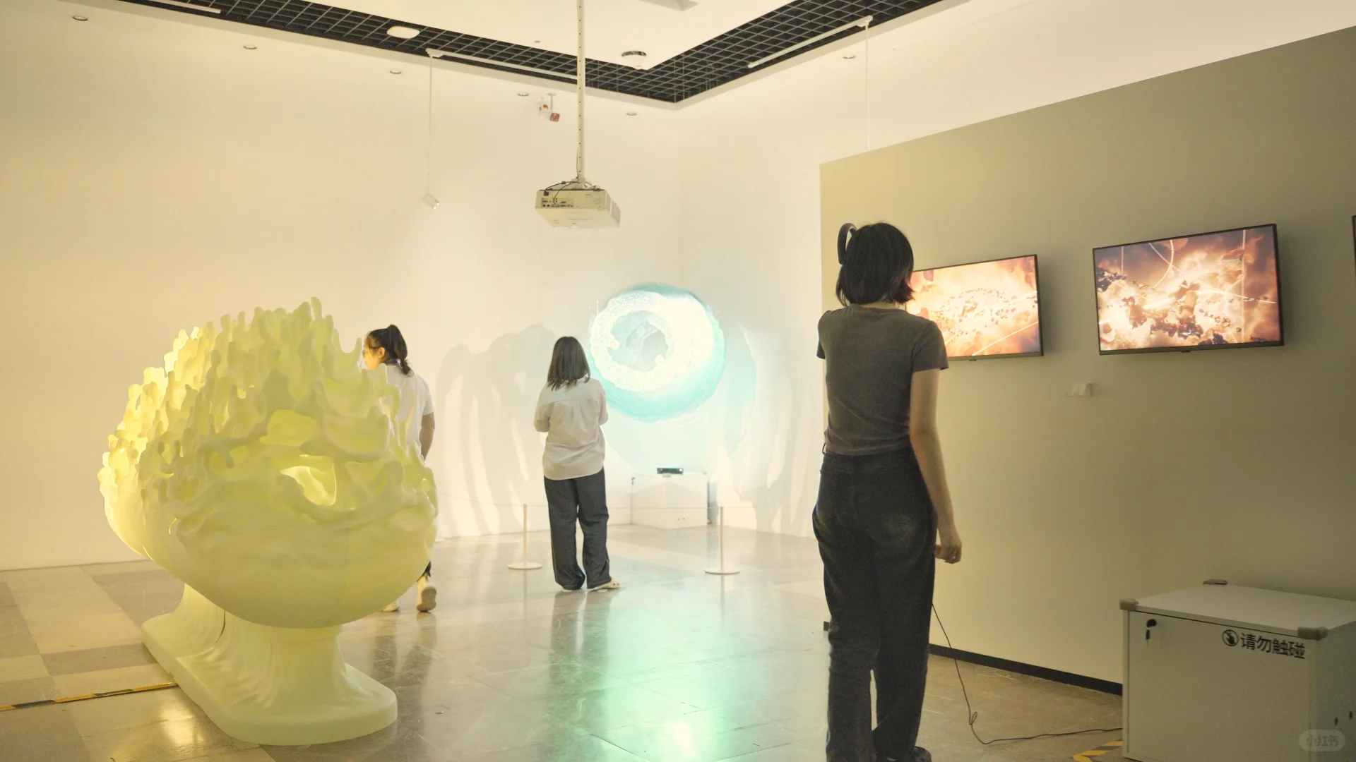 暑假遛娃?来看限时数字艺术展！