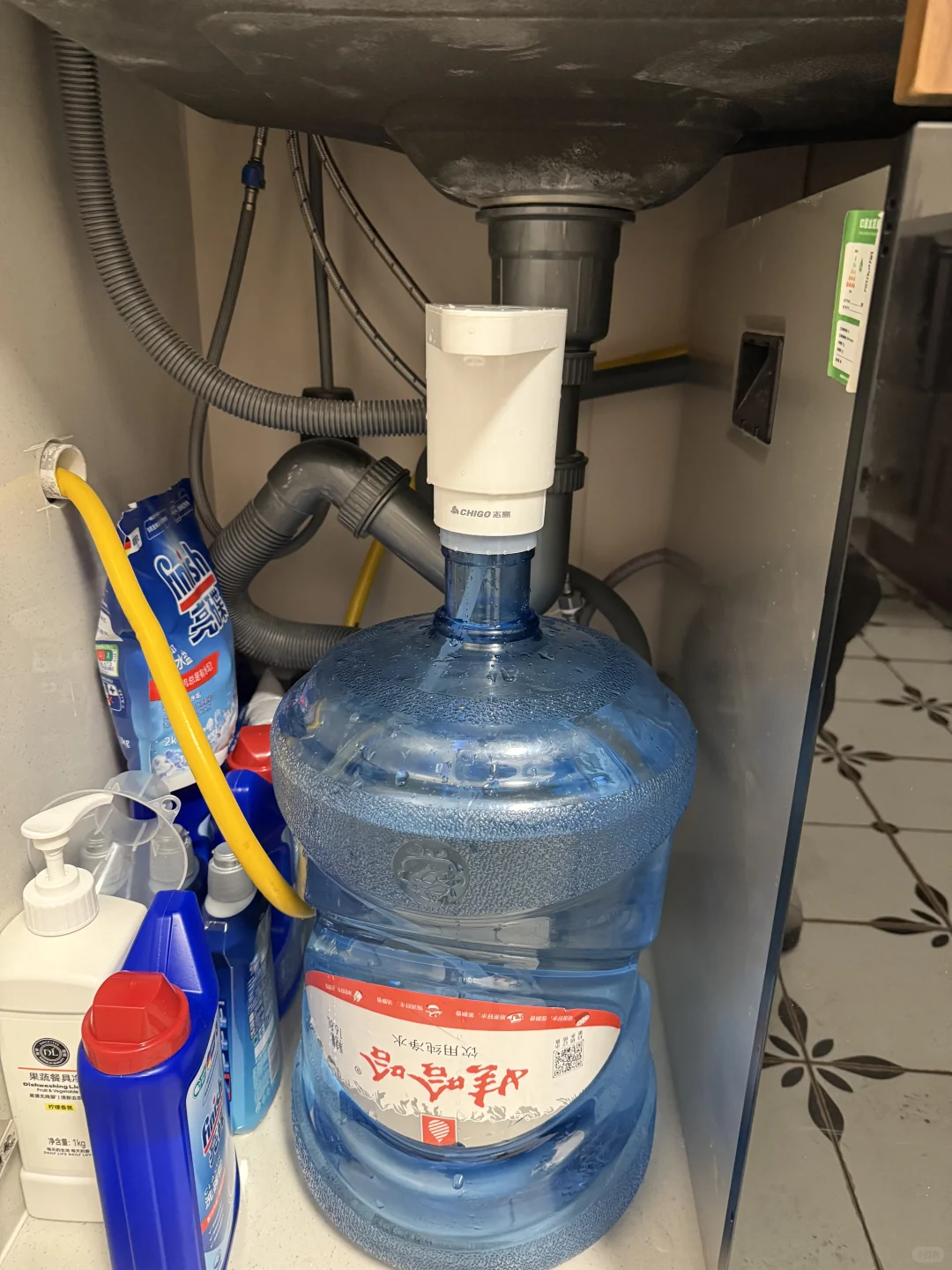 新家的一百个快递——自动取水器