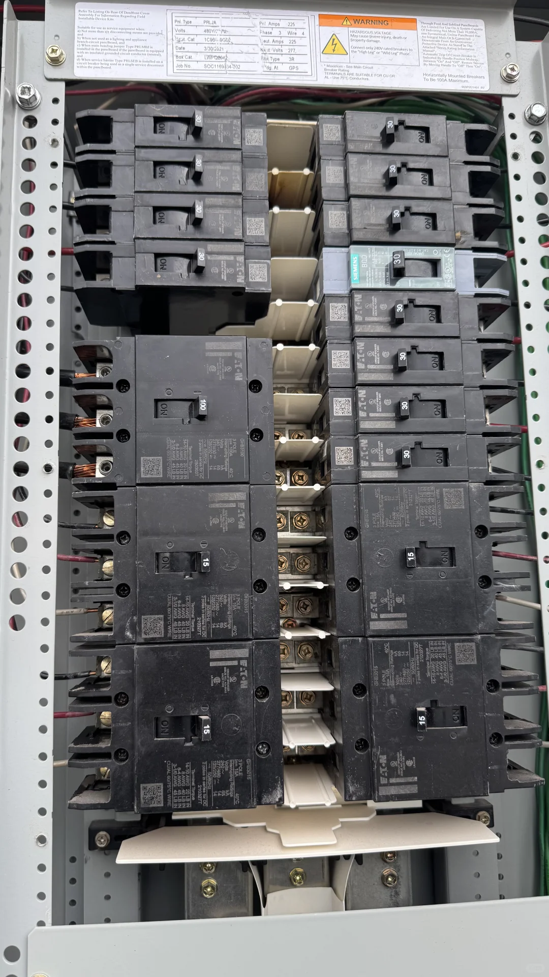 美国居民用电240V 国内电机能不能直接用？