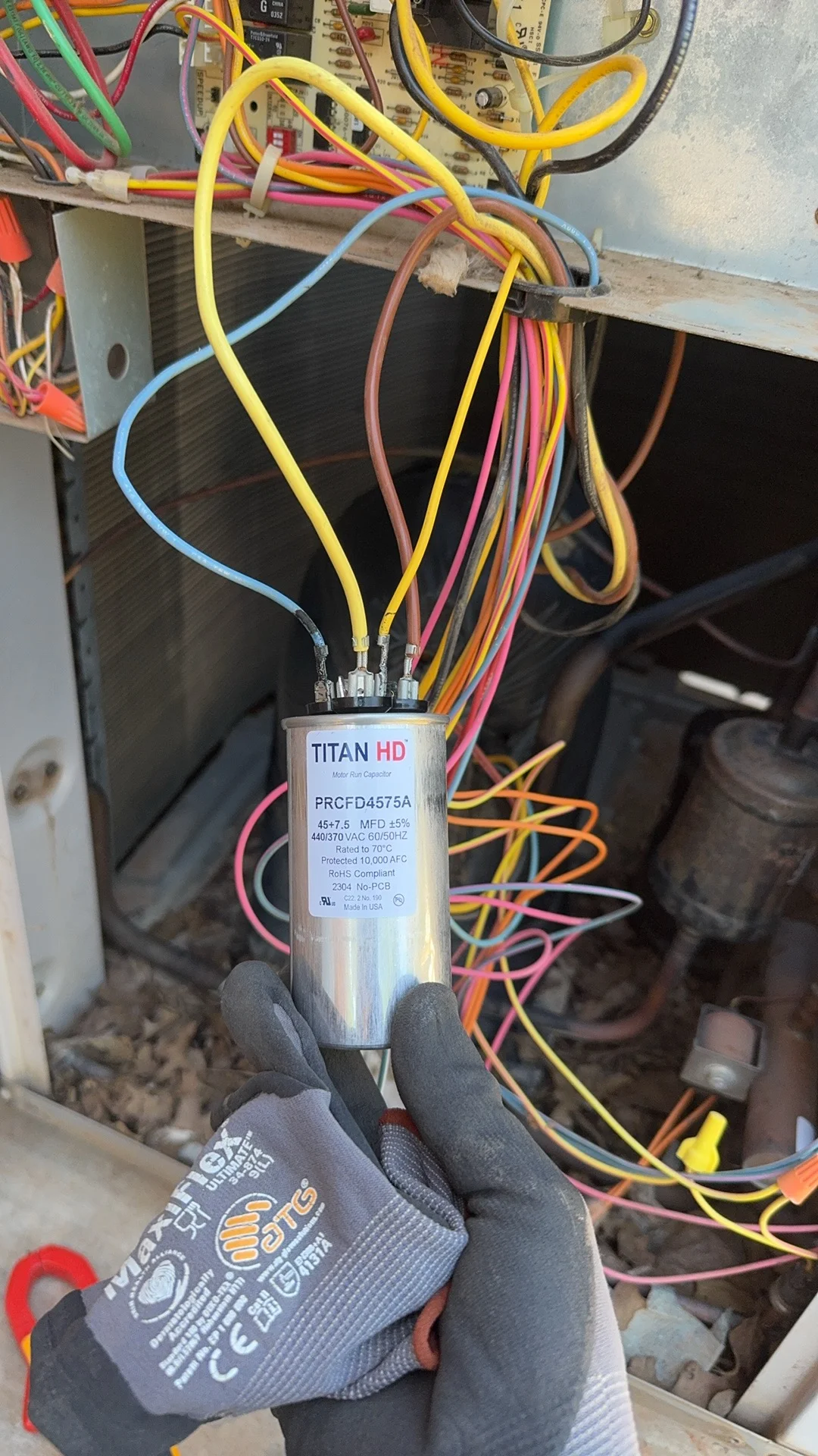 美国居民用电240V 国内电机能不能直接用？