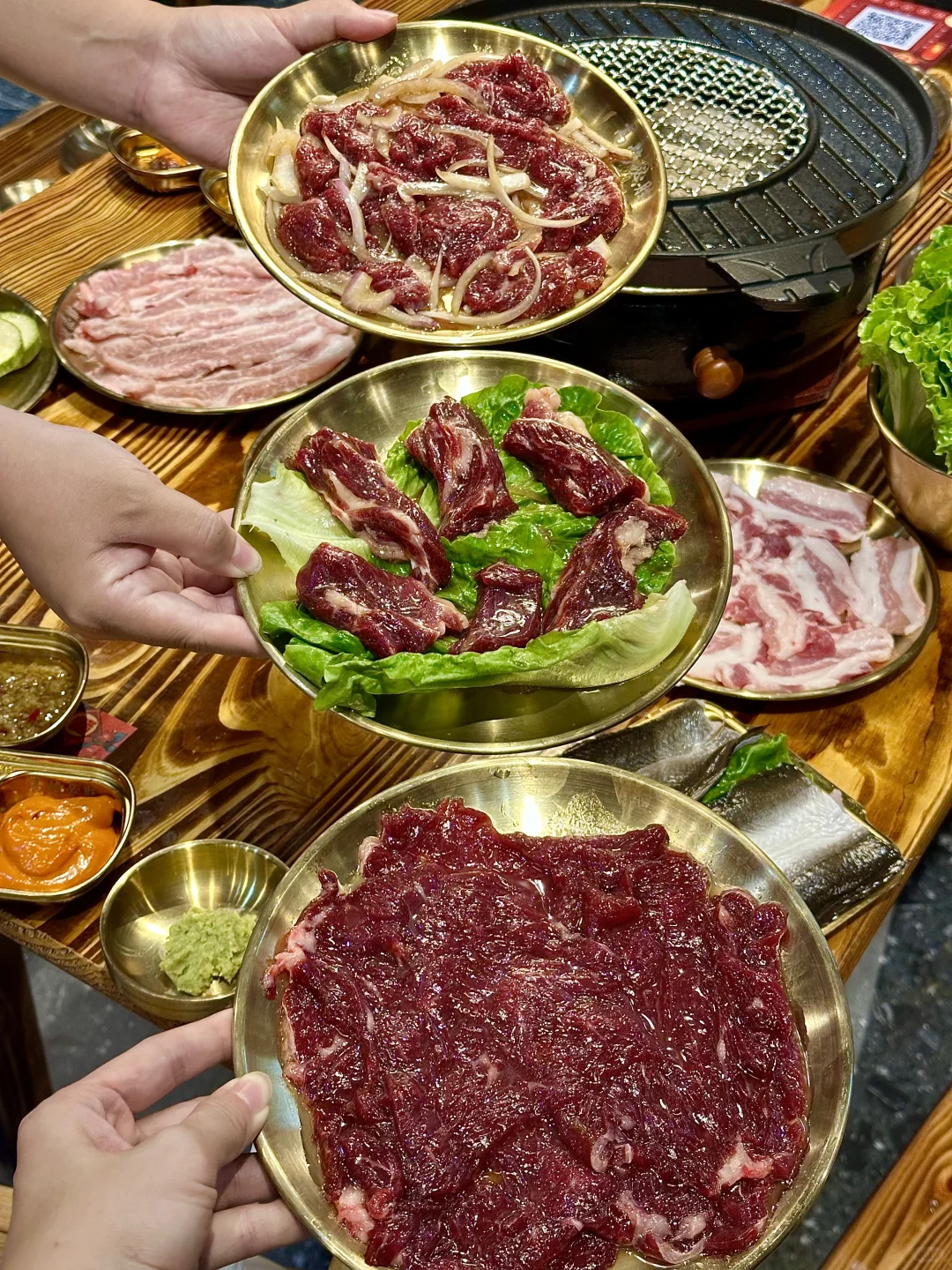 谁在菜市场开烤肉店？鲜到让我一周去三次