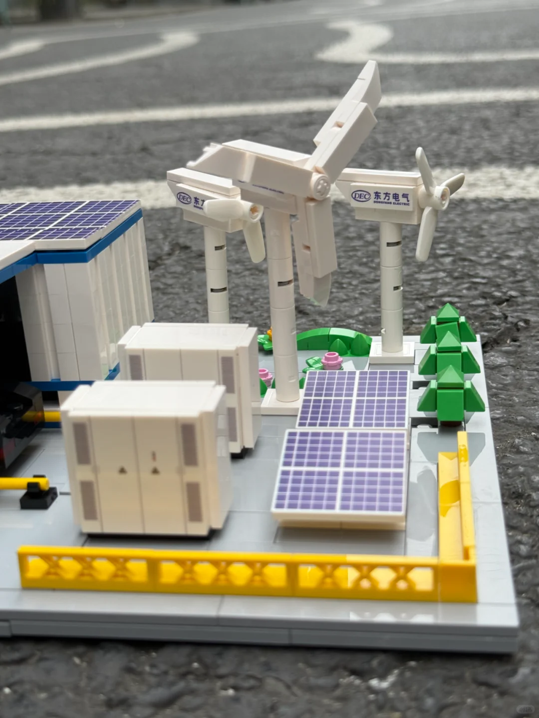 环保人狂喜！直接把新能源基地搬上桌