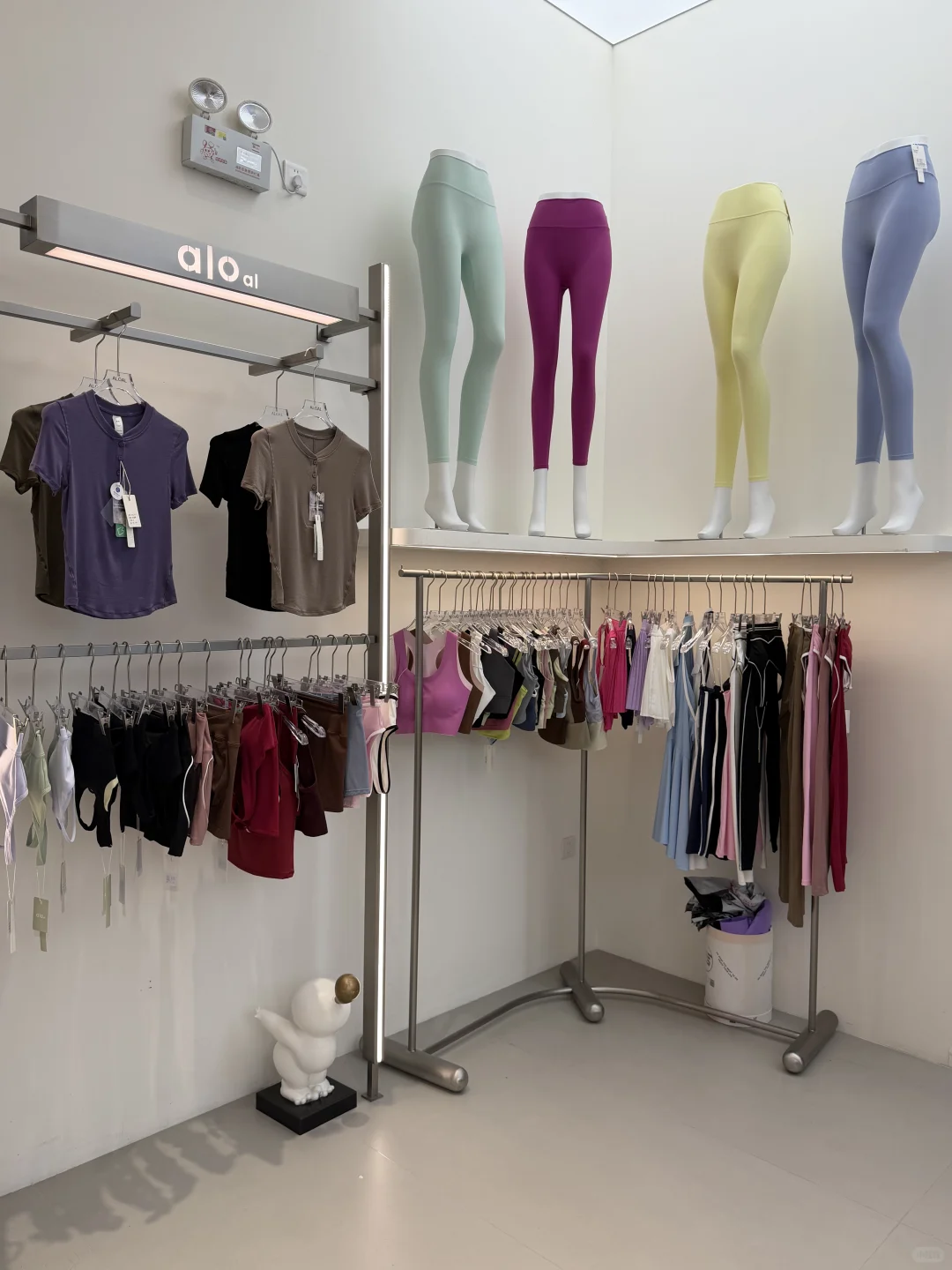 广州新的!!瑜伽运动服批发市场!尊嘟好香?