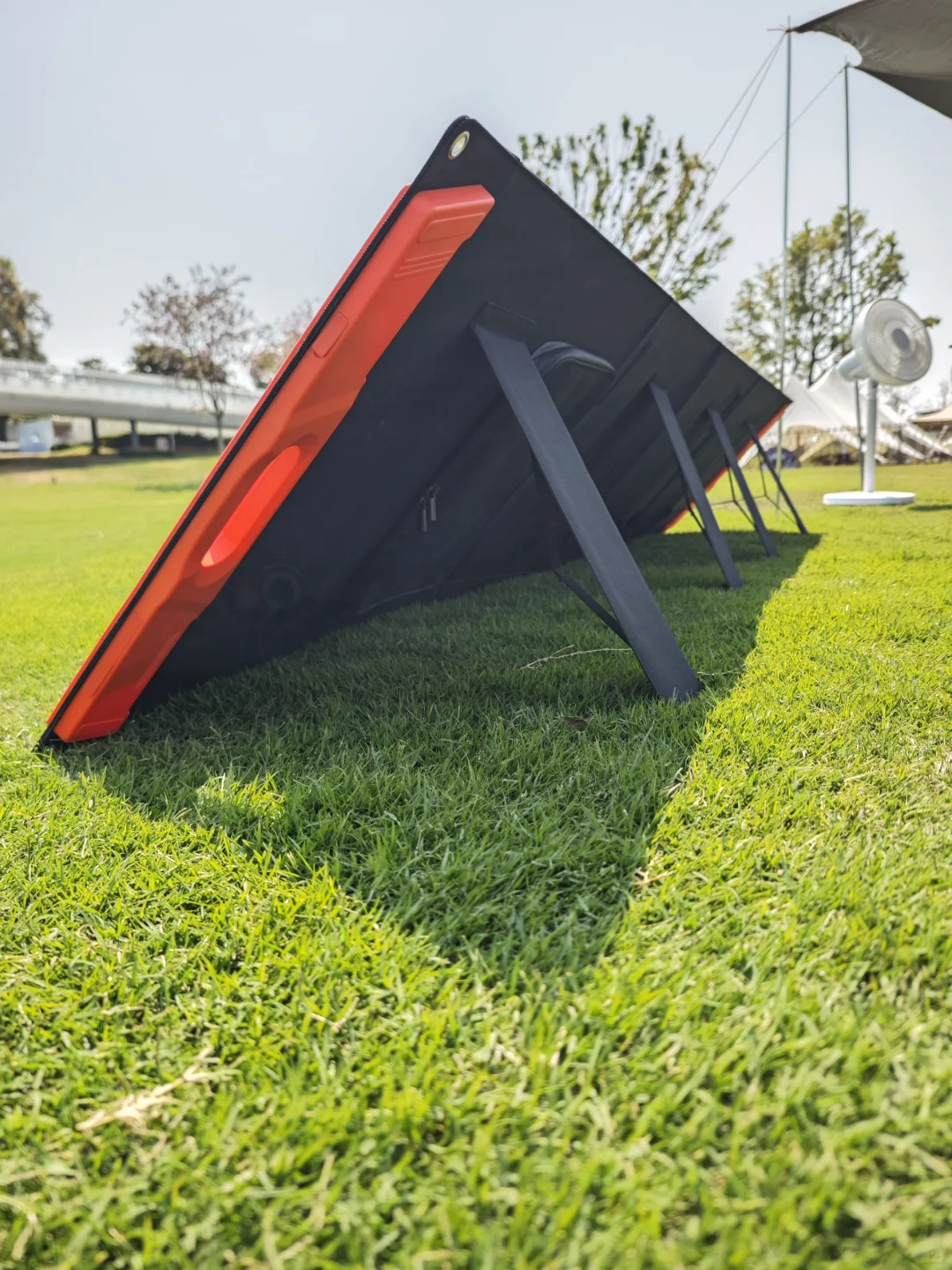 草地太阳能发电DIY