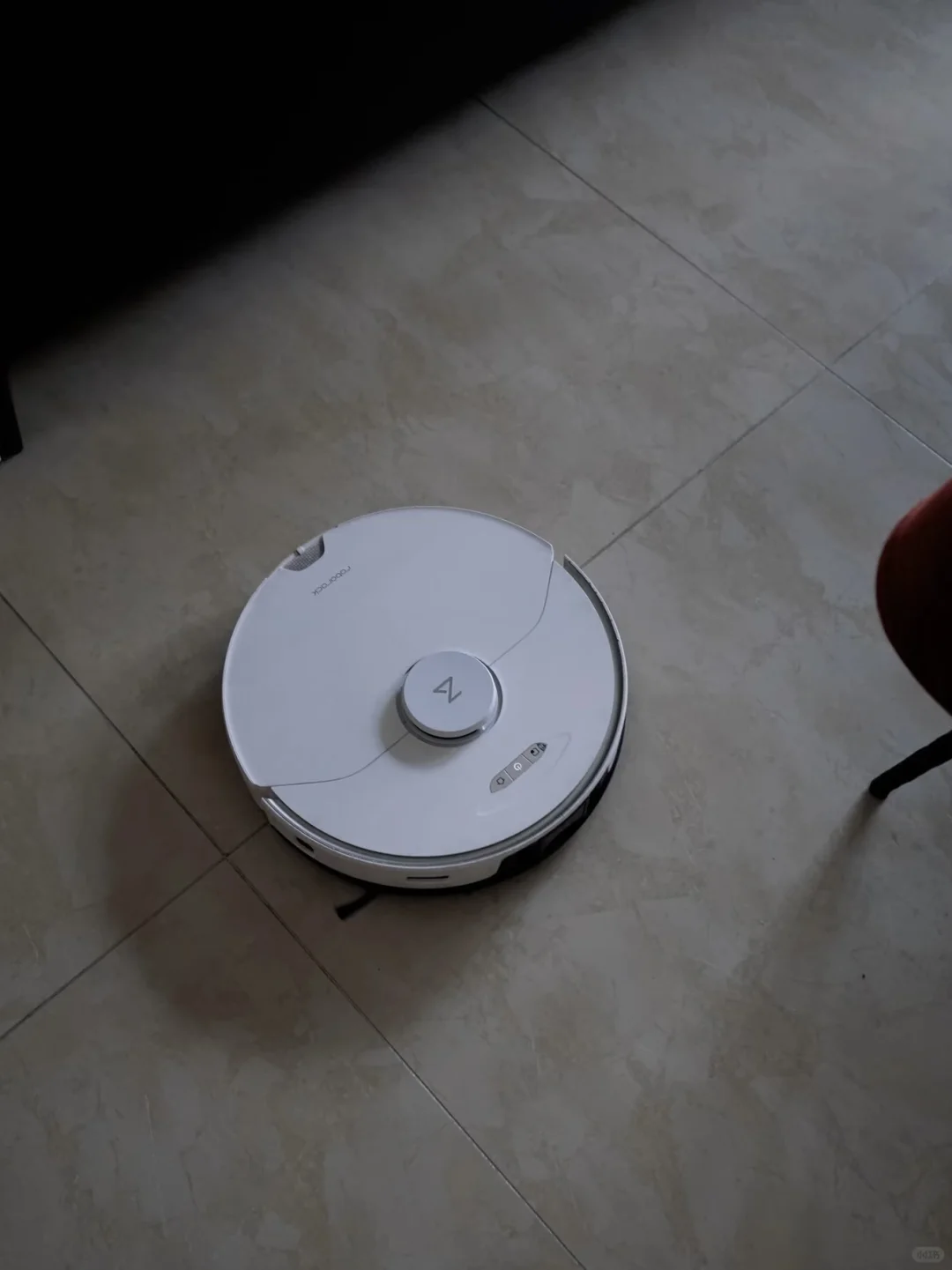 已婚有狗?洗地机 vs 洗地机器人如何二选一