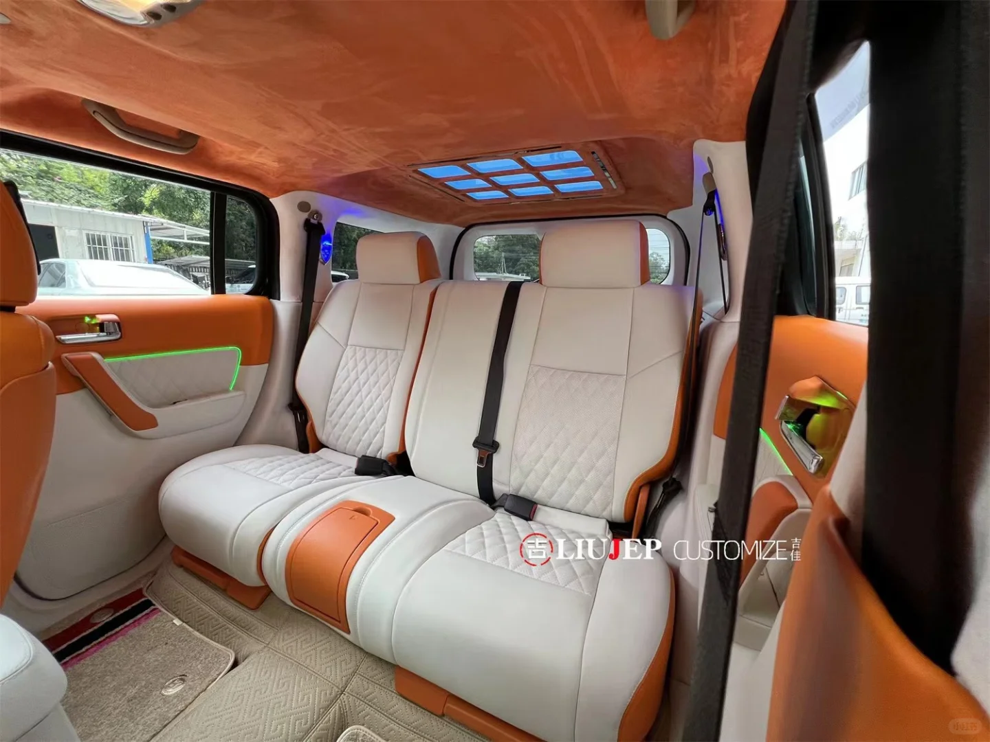 悍马H3内饰座椅顶棚仪表盘翻新包覆