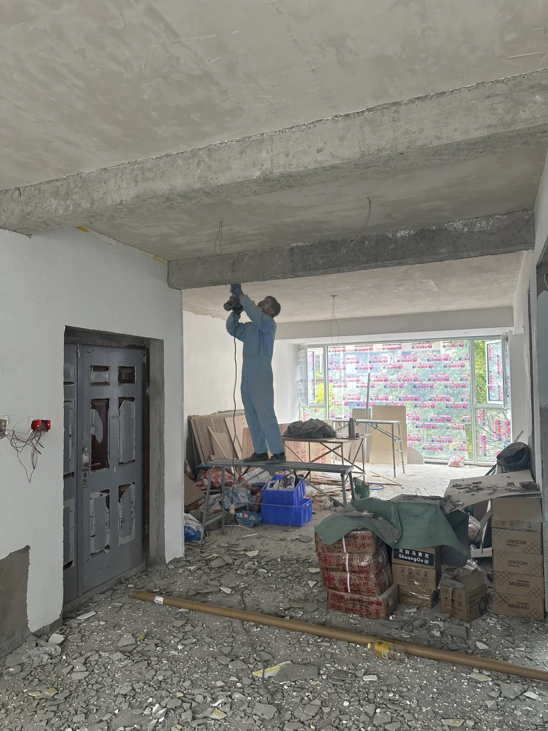 嗯哼 水泥梁被我400元搞定啦