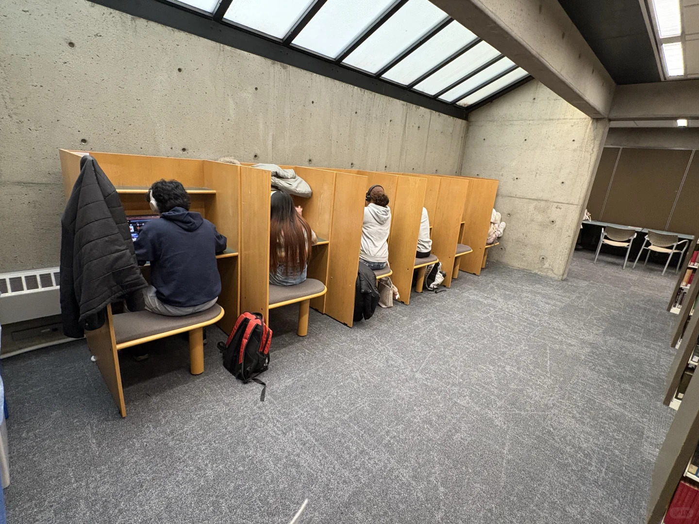 约克大学图书馆测评1 性冷淡监狱风Scott下