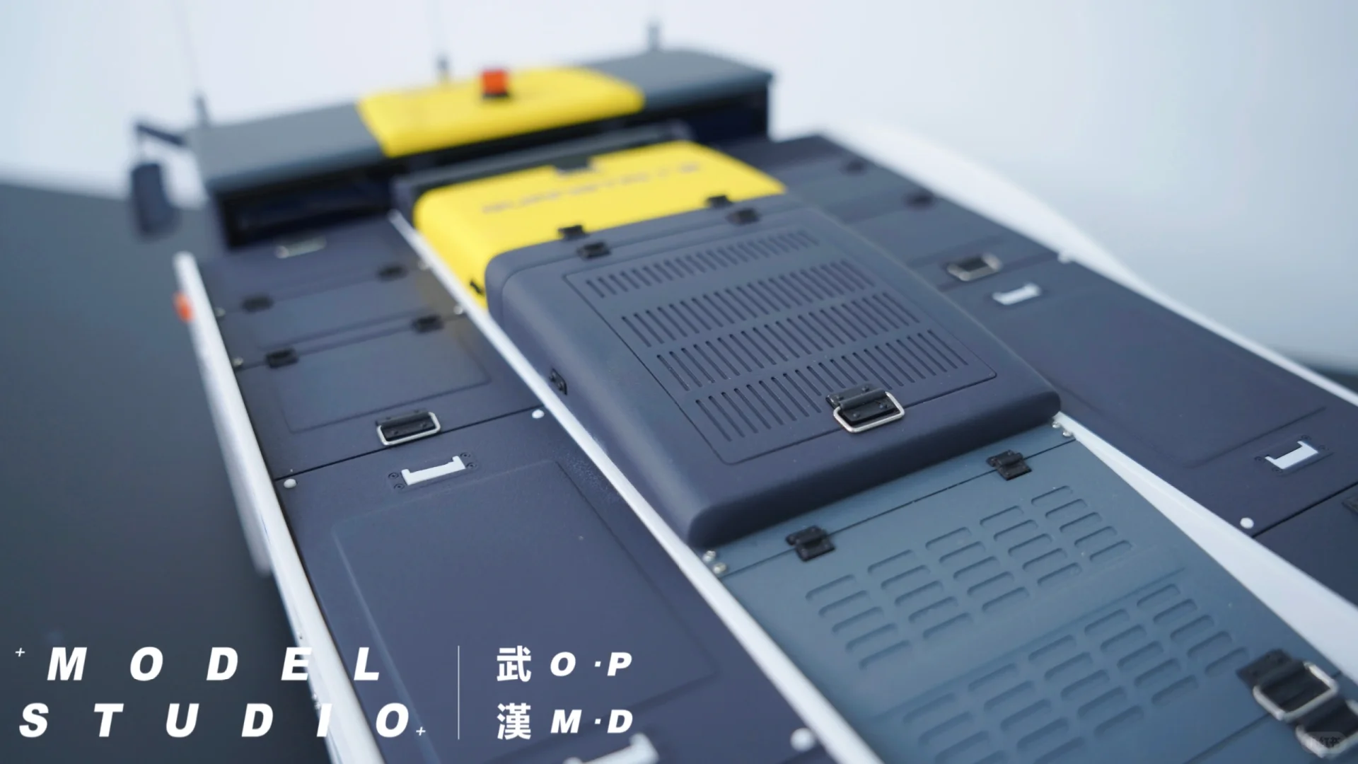 27吨飞机牵引车 | 3D打印硬质1/8展示模型