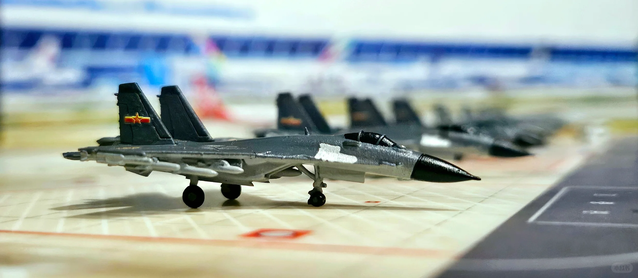 1/400 军民两用机场！