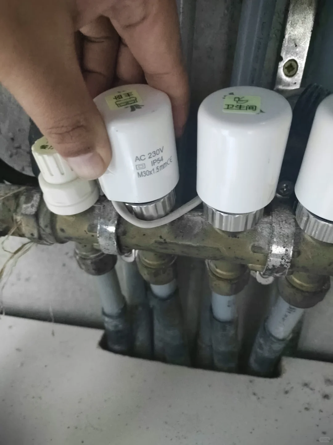 地暖执行器接线