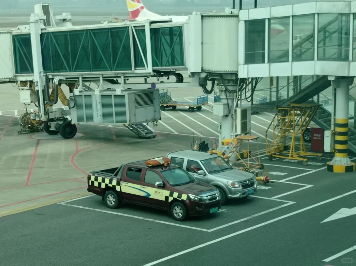 机场的各种职能车辆