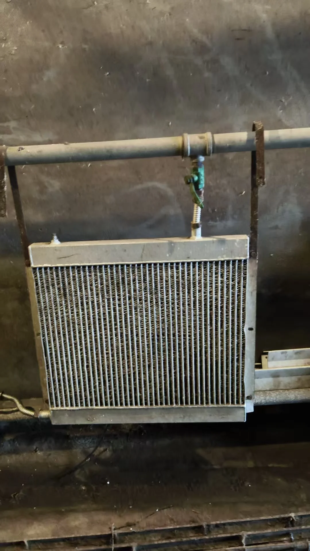 出售二手养殖设备，养鸡，养鸭设备