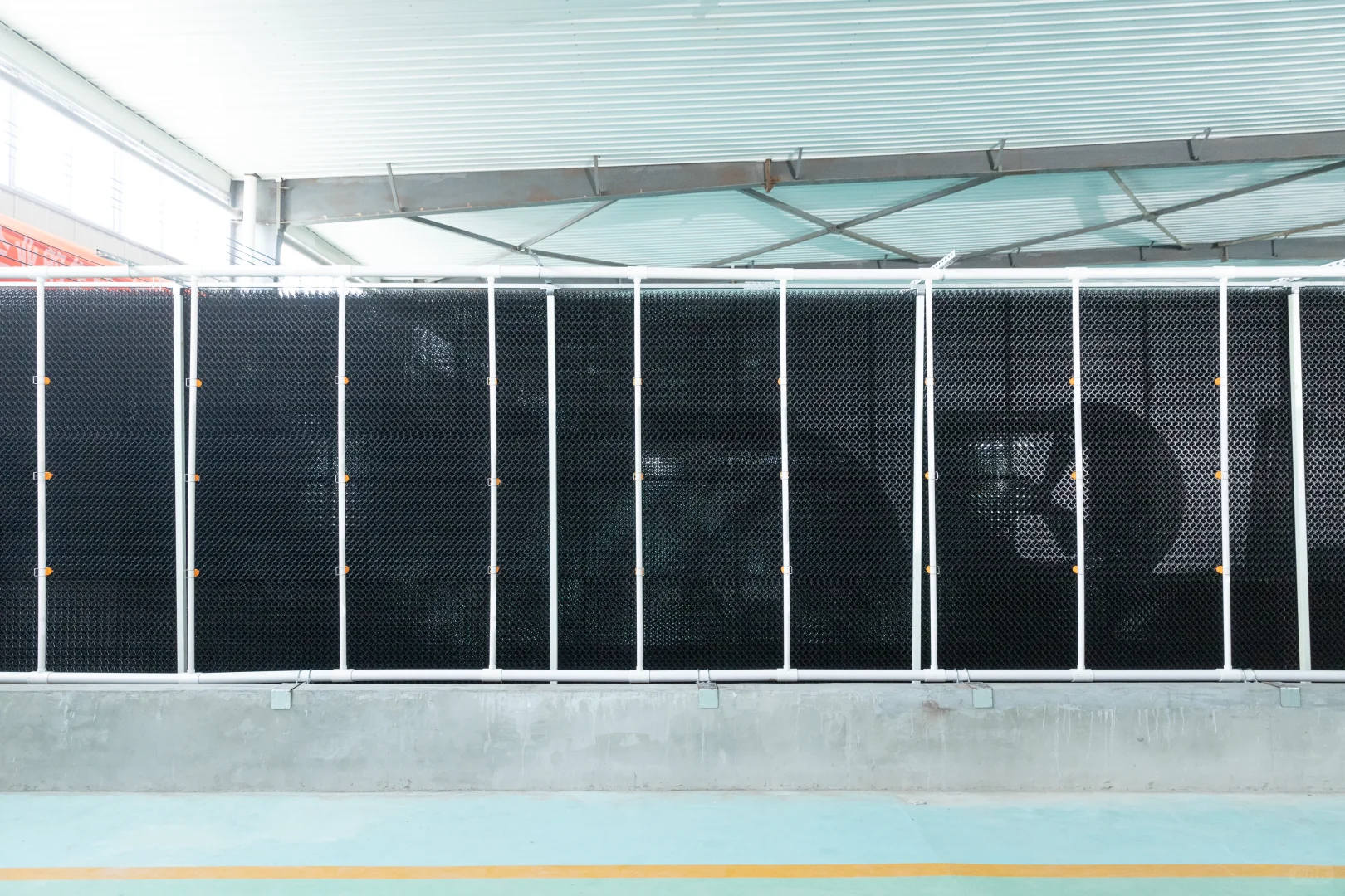 养殖设备一站式采购：养殖场除臭水帘来啦